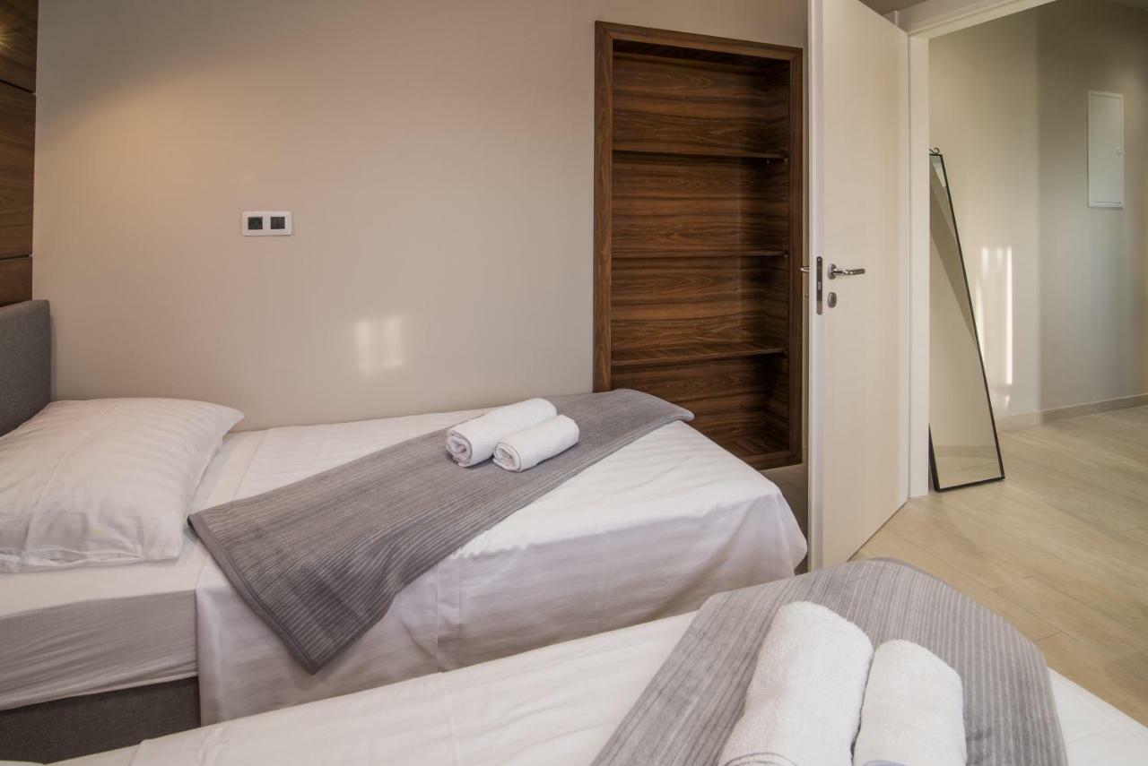Luxury Apartment Imperia Krk Town Exterior photo